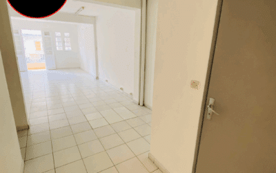 LOCAL COMMERCIAL / PROFESSIONNEL 70M² TRAVERSANT-1ER ÉTAGE – CENTRE-VILLE DE FDF – 1200 €