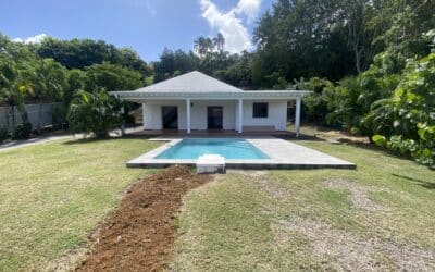 À LOUER – VILLA F5 DE 123 m² AVEC PISCINE – CAP EST – LE FRANÇOIS – 2 312 €